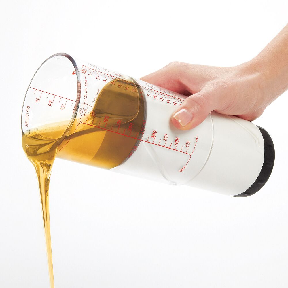 2 Cup Adjustable Measuring Cup J9