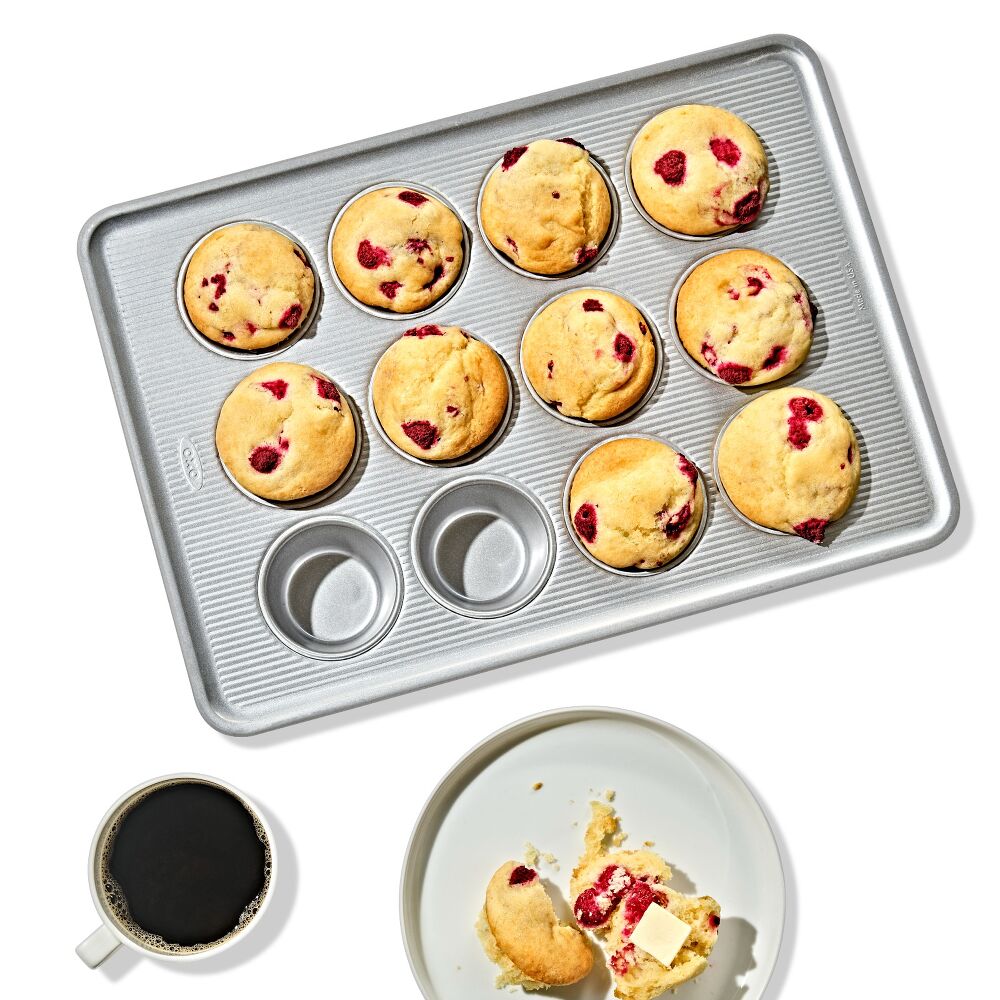Nonstick Pro Clear Coated 12 Cup Muffin Pan S9