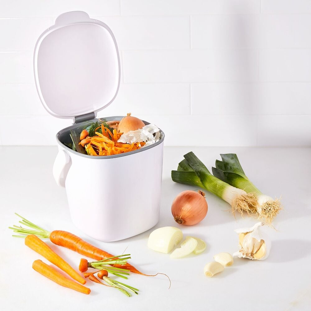 Easy-Clean Compost Bin - 0.75 Gal Z2