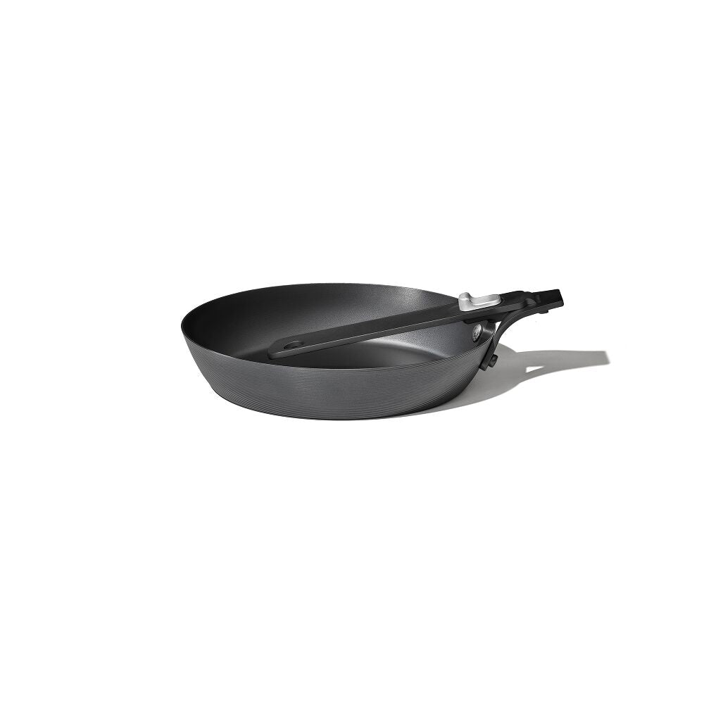Carbon Steel With Removable Handle 8in Pan G8
