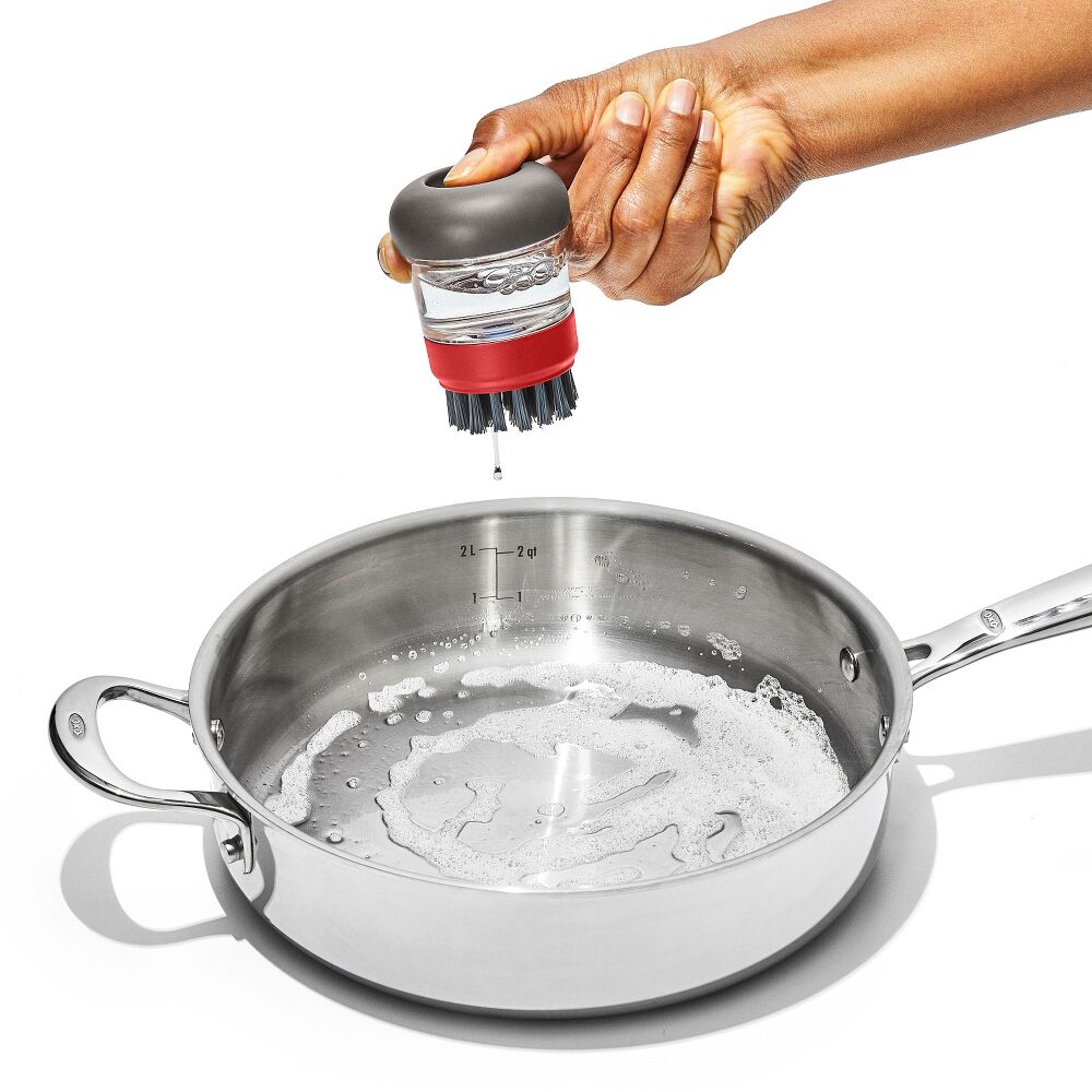 Outdoor Soap Dispensing Dish Brush with Storage Case N1