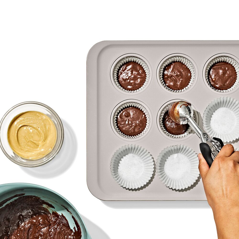 Non-Stick Pro Ceramic Coated Metal Bakeware 12 Cup Muffin Pan O5