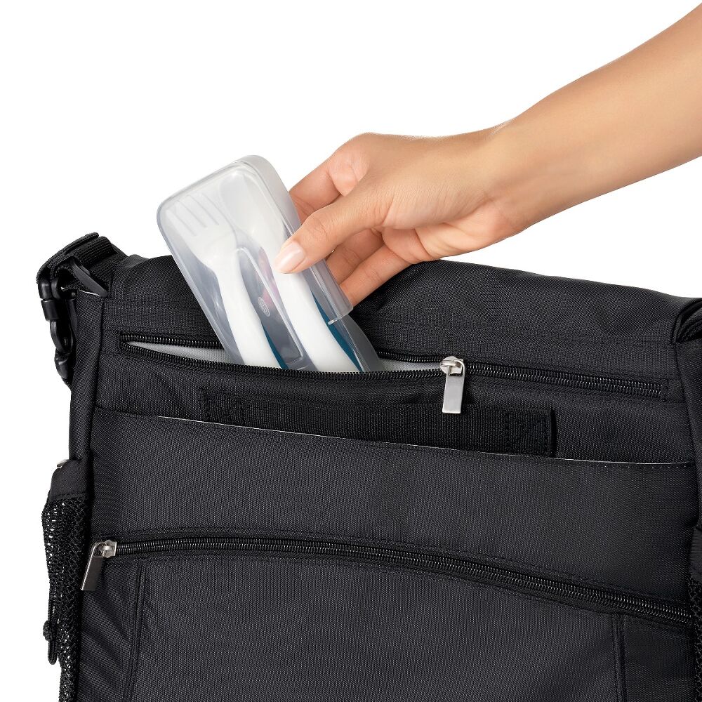 On-the-Go Plastic Fork and Spoon Set with Travel Case I8