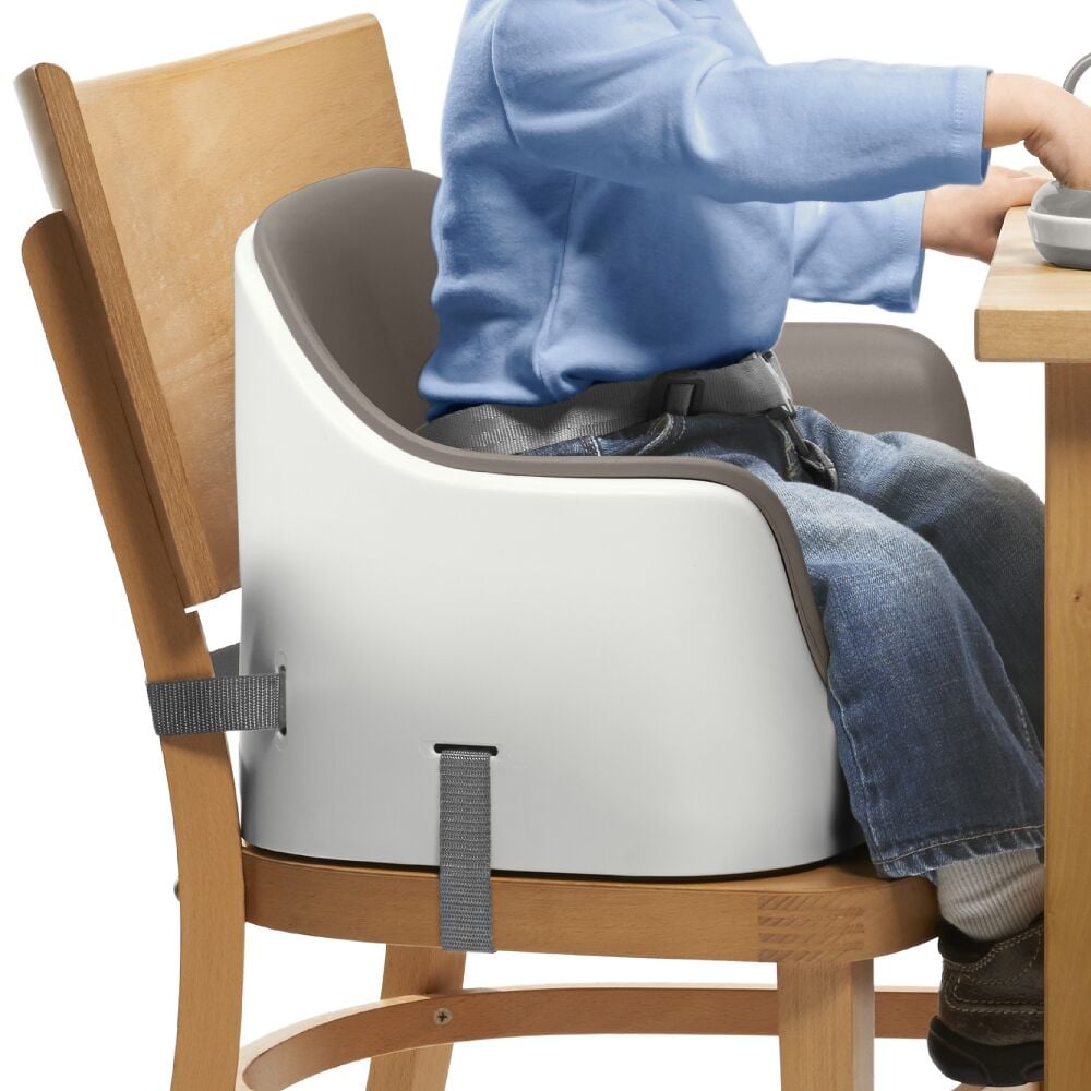 Nest Booster Seat with Removable Cushion O5