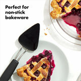 Nylon Flexible Pie Server E8