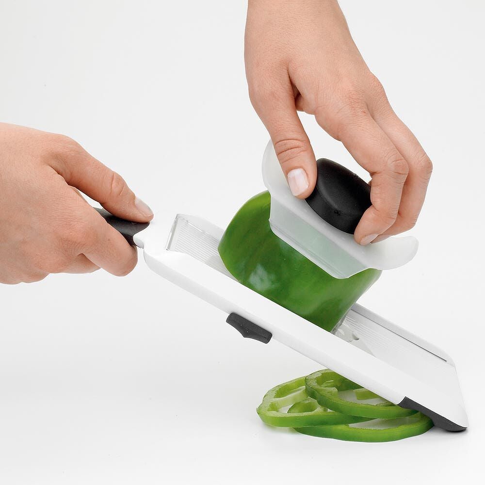 OXO Good Grips Hand-Held Mandoline Slicer K5