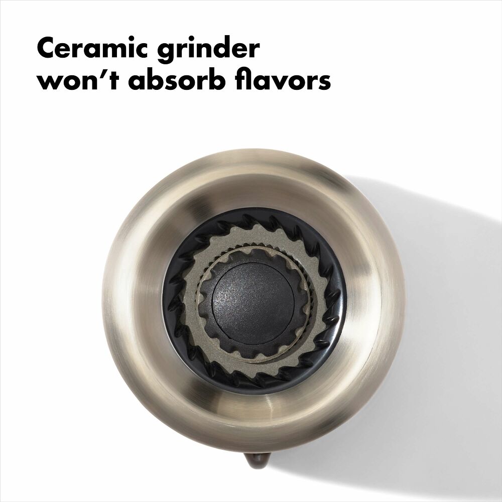 Contoured Mess-Free Pepper Grinder A4
