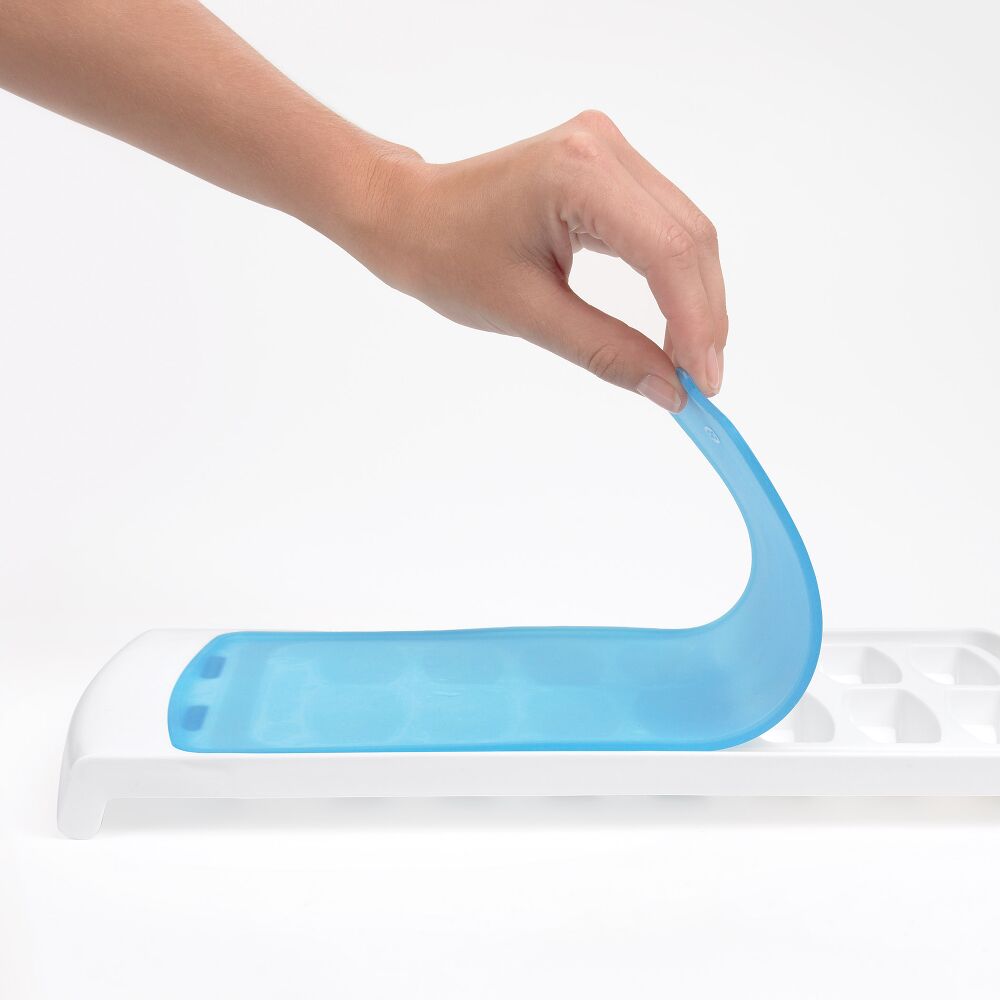 No-Spill Ice Cube Tray E3