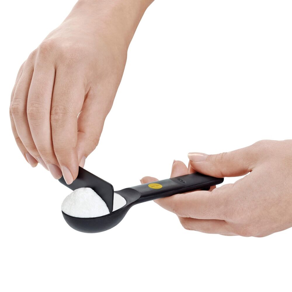 7 Piece Plastic Measuring Spoons - Black B2