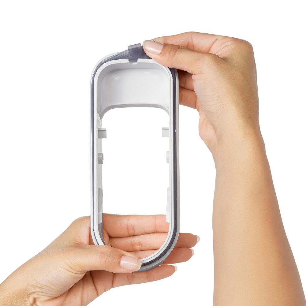 OXO Good Grips All-Purpose Dispenser (1.2 Qt) J8