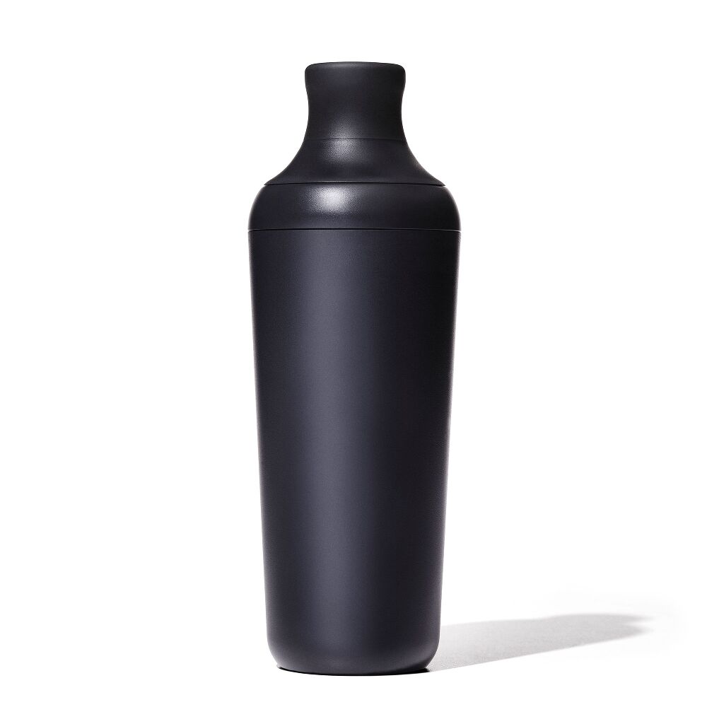 OXO Good Grips Plastic Cocktail Shaker- 20 oz/590 mL capacity O2