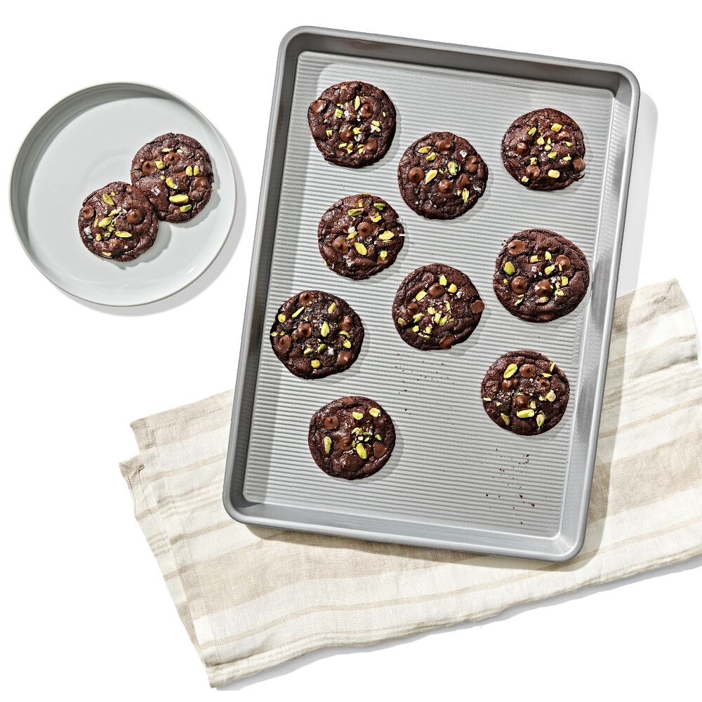 Non-Stick Pro Clear Coated Half Sheet Pan V7