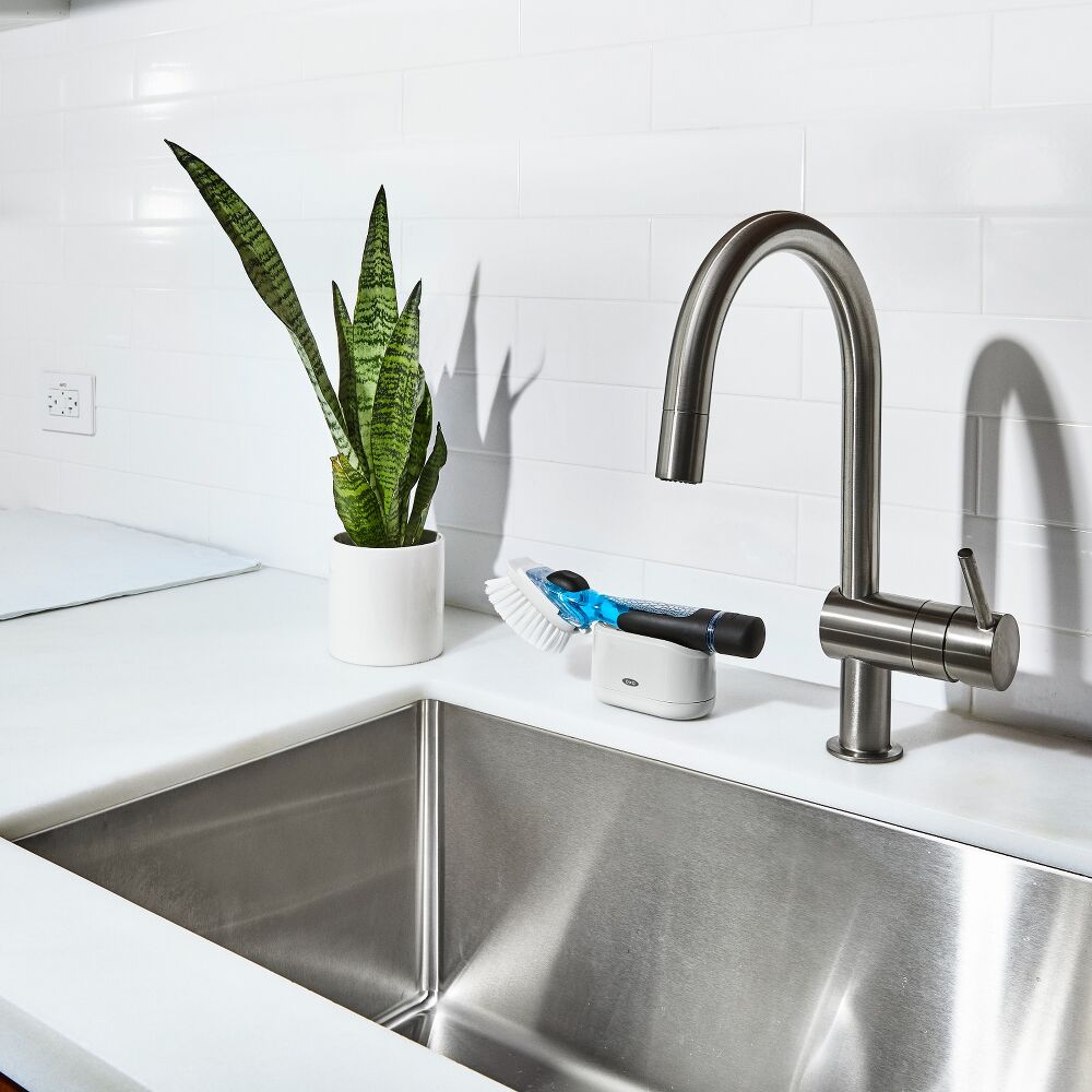 Soap Dispensing Dish Brush Storage Set E5