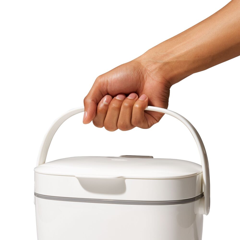 Easy-Clean Compost Bin - 1.75 Gal Y9