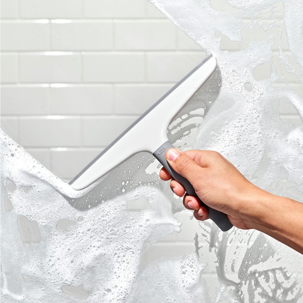 Multi-Use Squeegee with Hook O1
