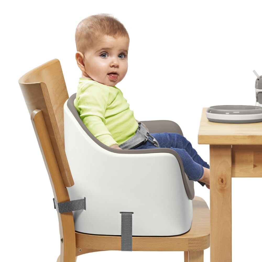 Nest Booster Seat with Removable Cushion O5