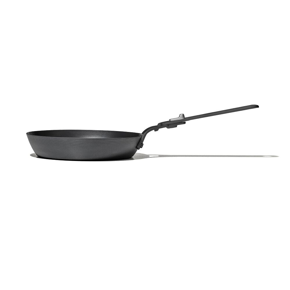 Carbon Steel With Removable Handle 8in Pan G8