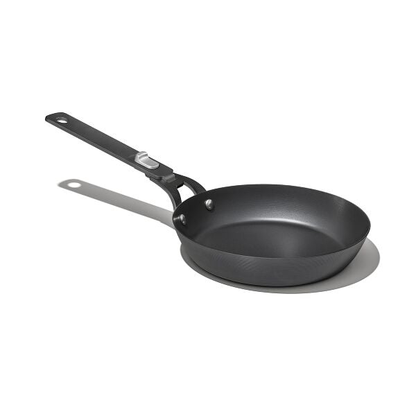 Carbon Steel With Removable Handle 8in Pan G8