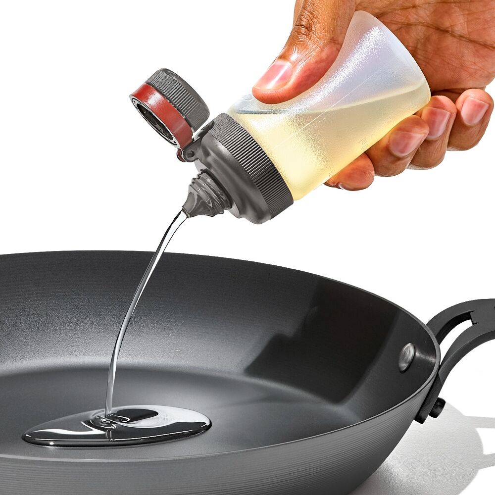 Outdoor 7-Piece Spice Shaker & Squeeze Bottle Set Z7