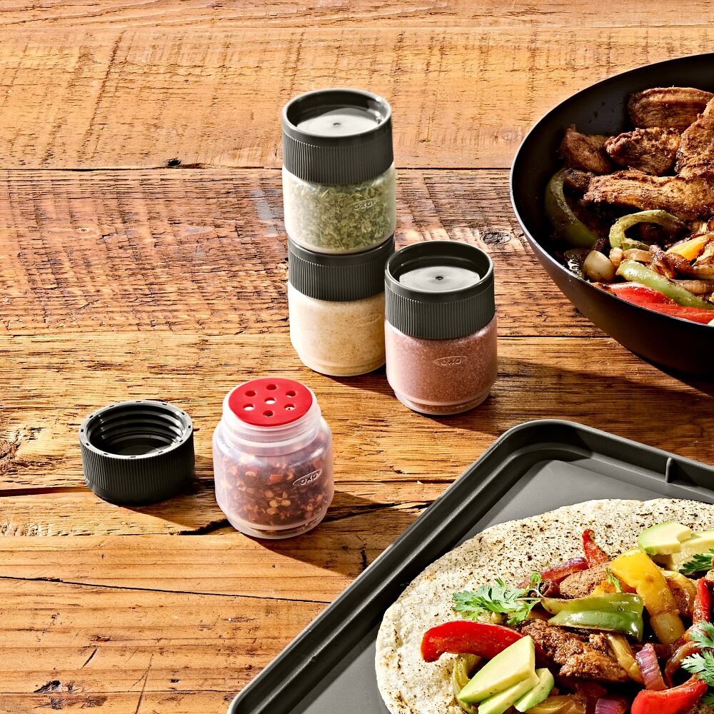 Outdoor 4-Piece Spice Shaker Set H5