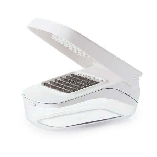 Vegetable Chopper with Easy-Pour Opening Z3