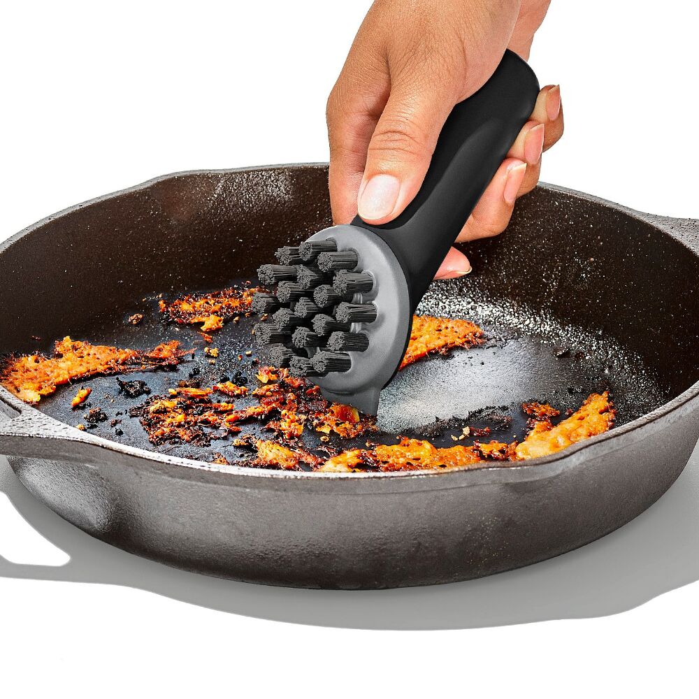 Cast Iron Brush V8