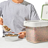 OXO Pet Airtight Food Container with Scoop — Small E5