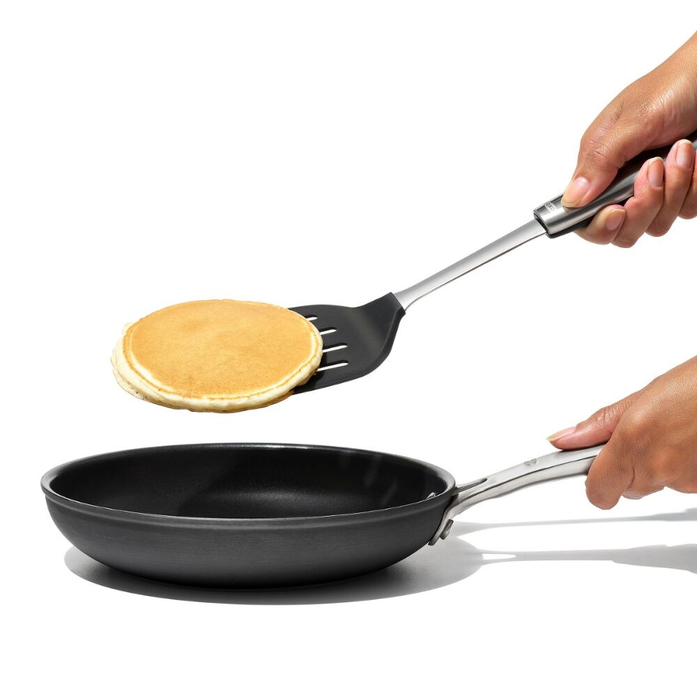 OXO Steel Silicone Flexible Turner Z6