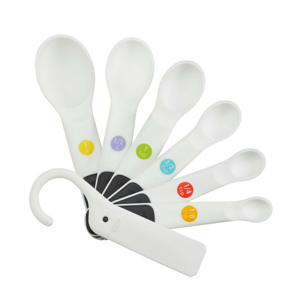 7 Piece Plastic Measuring Spoons - White F9